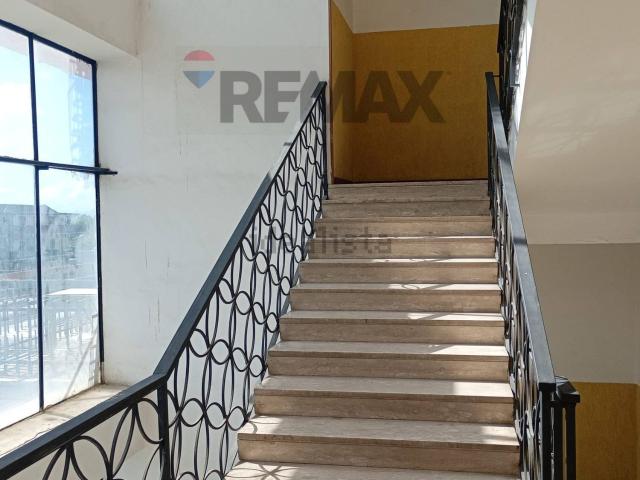 Appartamento in vendita di 161 m² in Via Nazionale Appia, 151