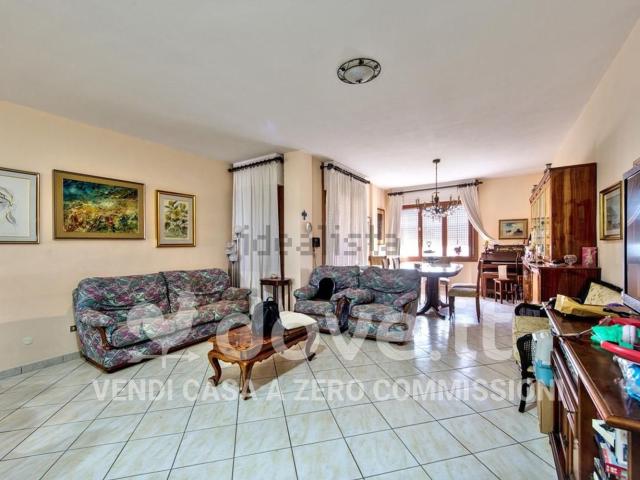 Appartamento in vendita di 161 m² in Via Sacco e Vanzetti, 18