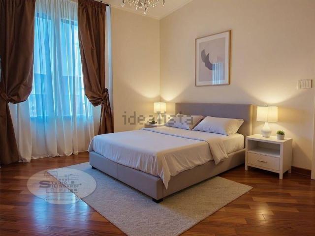 Appartamento in vendita di 161 m² in Via San Francesco D&apos Assisi, 34