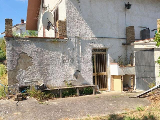 Appartamento in vendita di 161 m² in Via San Pietro