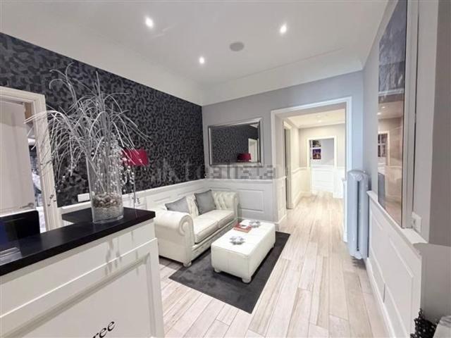 Appartamento in vendita di 161 m² in Via Sistina
