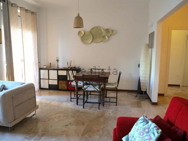 Appartamento in vendita di 161 m² in Via Sporting Mirasole, 16
