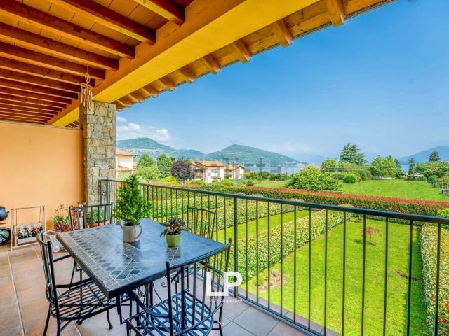 Appartamento in vendita di 161 m² in Via Quassa, 6