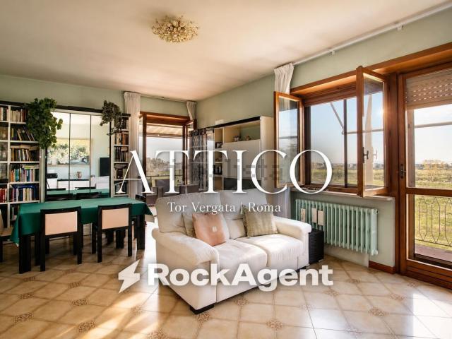 Appartamento in vendita di 161 m² in Via Roccabernarda