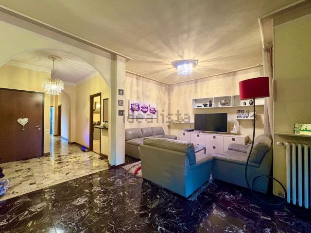 Appartamento in vendita di 161 m² in Via Trento, 33