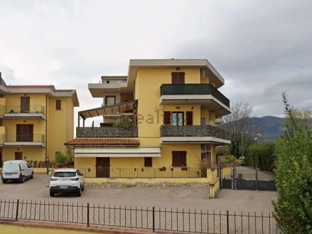 Appartamento in vendita di 161 m² in Via Vetriano, 45