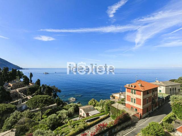 Appartamento in vendita di 161 m² in Viale Privato Golfo Paradiso, 3