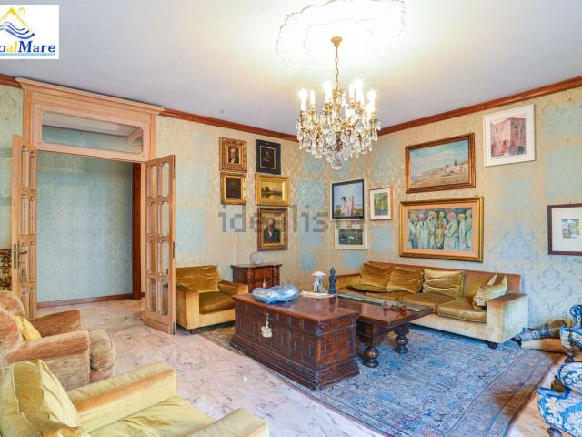 Appartamento in vendita di 161 m² in Corso Italia, 9