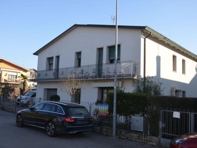 Appartamento in vendita di 162 m² in Via Calabria, 2