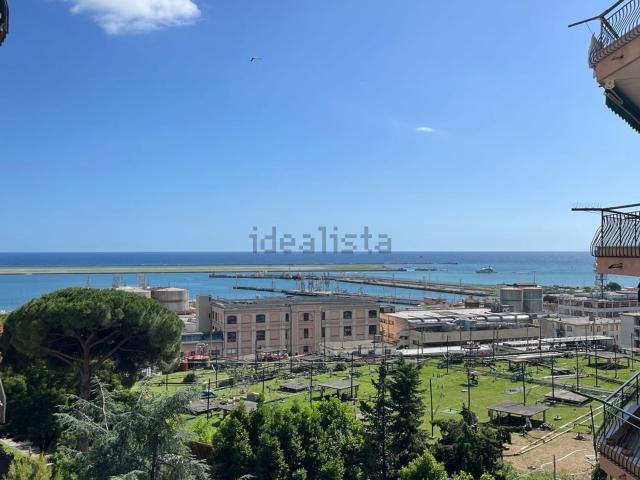 Appartamento in vendita di 162 m² in Via Antica Romana di Pegli, 9