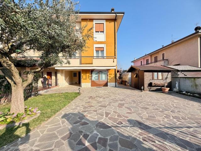 Appartamento in vendita di 162 m² in Via Bellini, 6