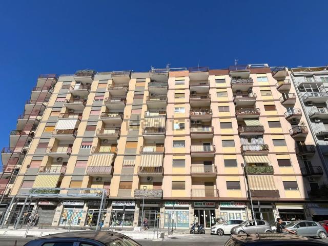 Appartamento in vendita di 162 m² in Via Brigata Regina, 101