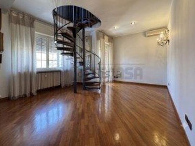 Appartamento in vendita di 162 m² in Via G. Zaninelli