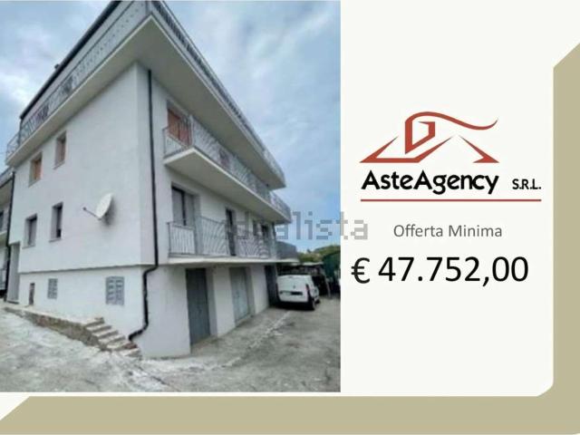 Appartamento in vendita di 162 m² in Via Gabriele D&apos Annunzio, 3