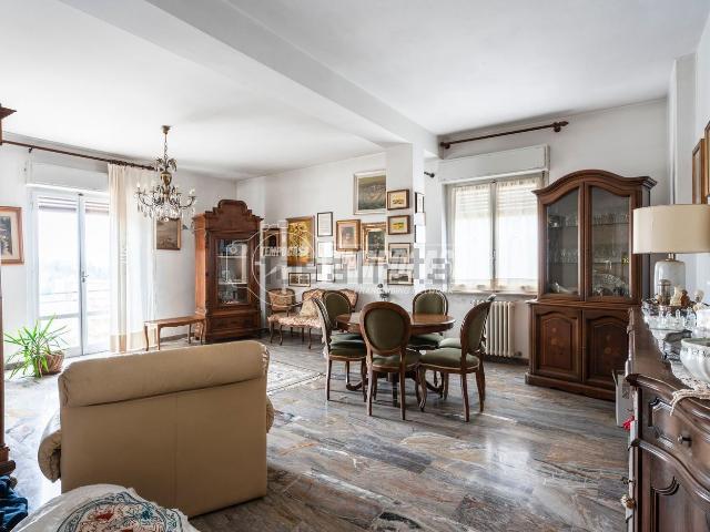 Appartamento in vendita di 162 m² in Via Ghino Valenti