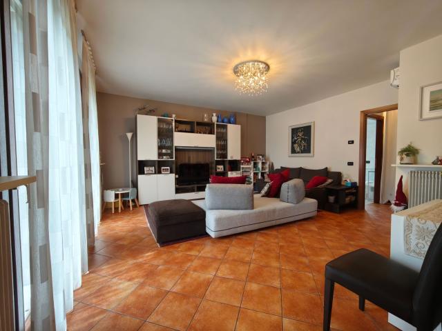 Appartamento in vendita di 162 m² in Via Don Pietro Filippetto