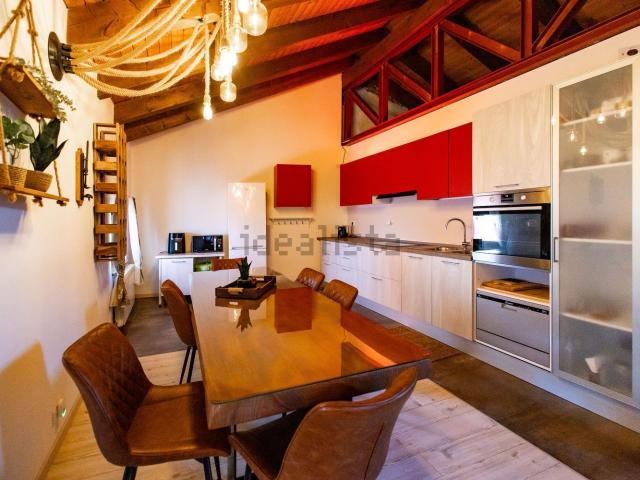 Appartamento in vendita di 162 m² in Via delle Monache, 10