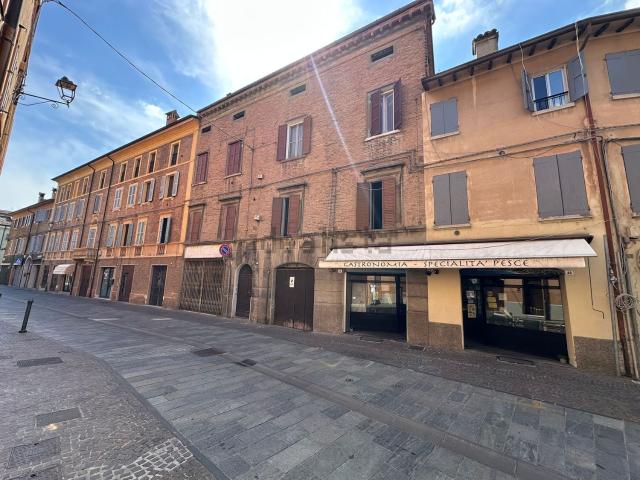 Appartamento in vendita di 162 m² in Via Felice Cavallotti, 52