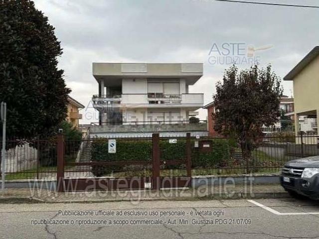 Appartamento in vendita di 162 m² in Via Francesco Rossi, 38