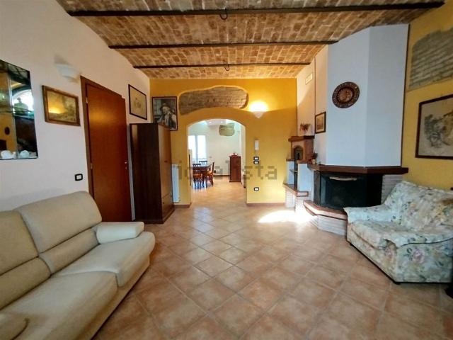 Appartamento in vendita di 162 m² in Via Levante