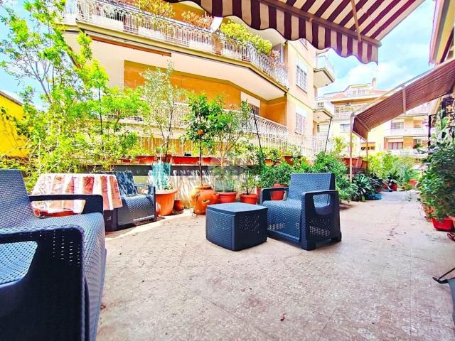 Appartamento in vendita di 162 m² in Via Mario Rapisardi, 31