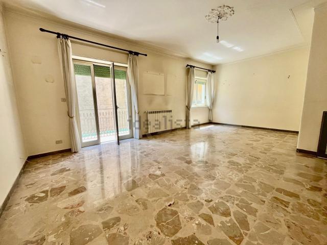 Appartamento in vendita di 162 m² in Via San Antonio Abate, 67