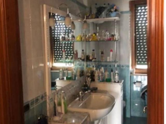 Appartamento in vendita di 162 m² in Via Pontina