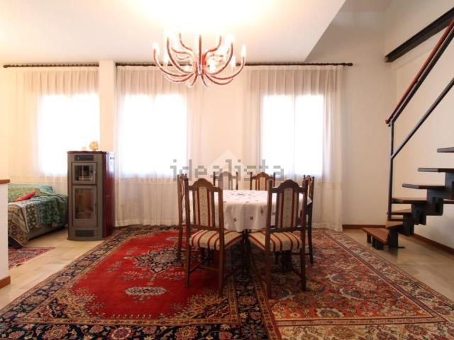 Appartamento in vendita di 162 m² in Via Pecori Giraldi, 111