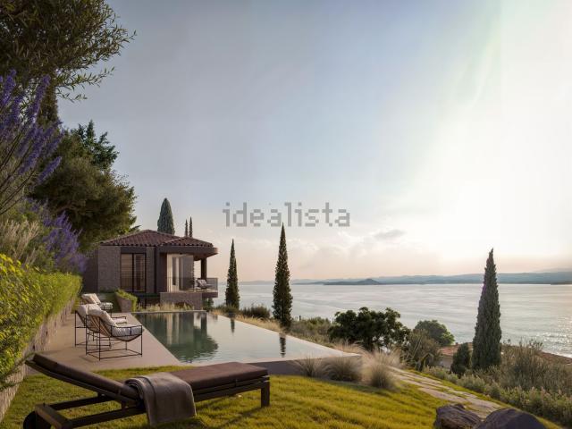 Appartamento in vendita di 162 m² in Via per Albisano, 96