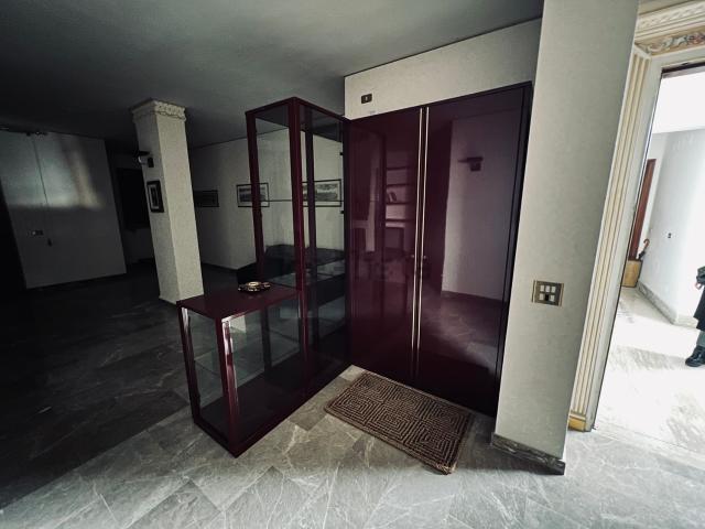 Appartamento in vendita di 162 m² in Via Riviera Prangi