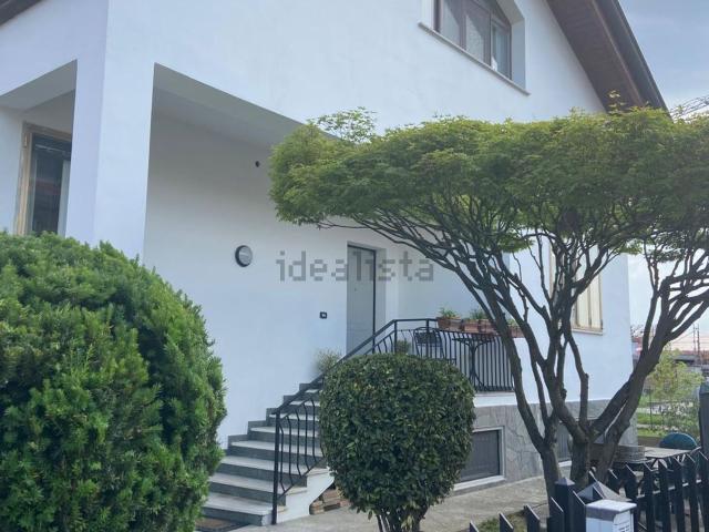 Appartamento in vendita di 162 m² in Via Torino