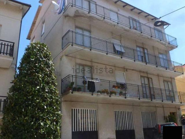 Appartamento in vendita di 162 m² in Via Vecchia Fermana, 7