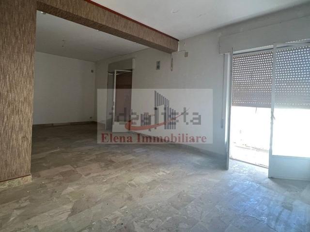 Appartamento in vendita di 162 m² in Via VITTORIO VENETTO, 116