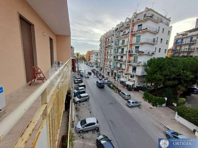 Appartamento in vendita di 162 m² in Viale Tunisi