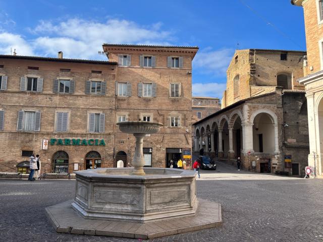 Appartamento in vendita di 162 m² in Piazza della Repubblica