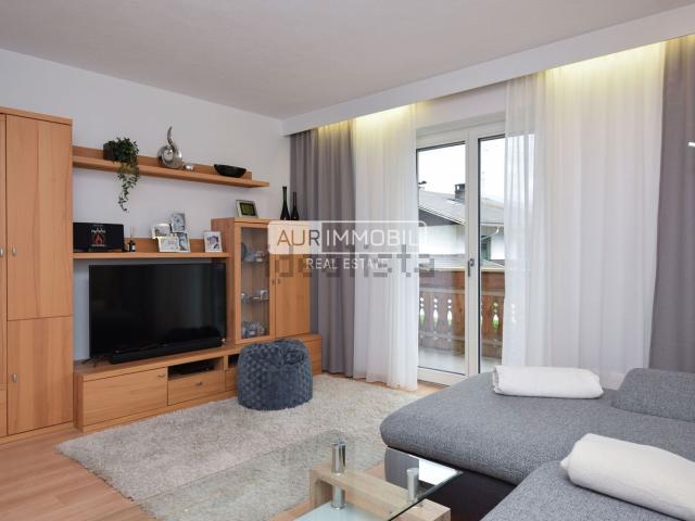 Appartamento in vendita di 162 m² in Strada Val Pusteria, 17