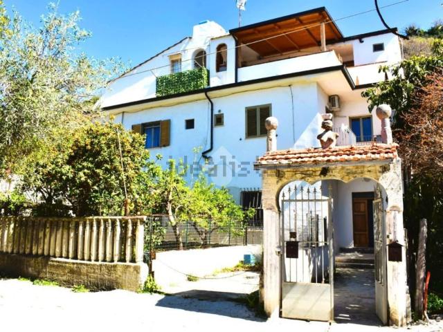 Appartamento in vendita di 163 m²
