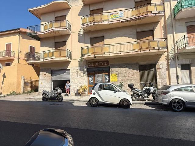 Appartamento in vendita di 163 m² in Via Consolare Valeria, 458