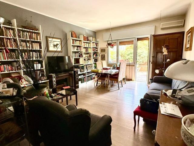 Appartamento in vendita di 163 m² in Via Corfù