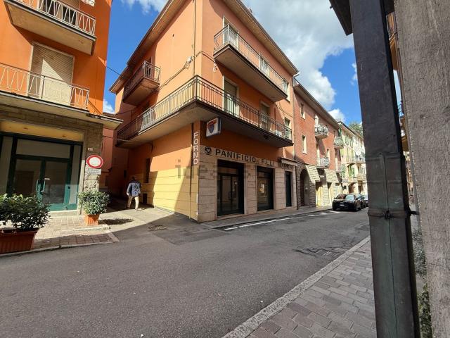 Appartamento in vendita di 163 m² in Via Cavour