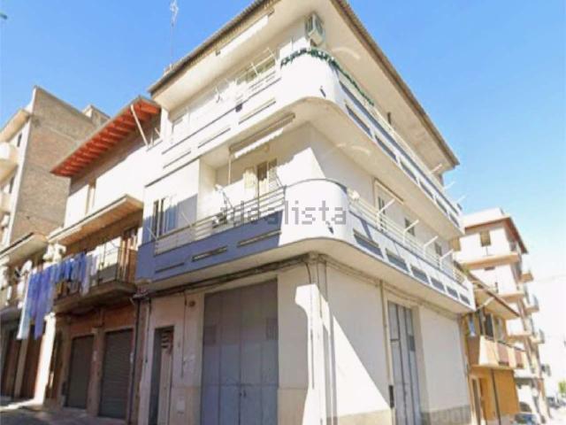 Appartamento in vendita di 163 m² in Via Don G. Dainotto, 54