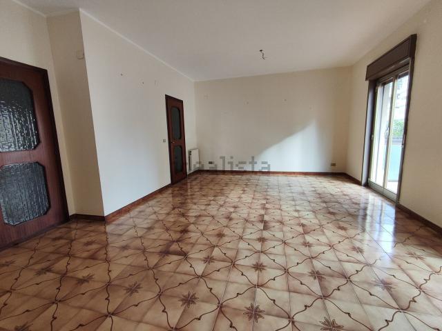 Appartamento in vendita di 163 m² in Via Filippo Brunelleschi