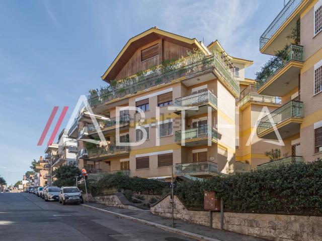 Appartamento in vendita di 163 m² in Via Isidoro del Lungo