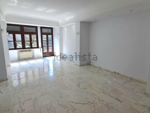 Appartamento in vendita di 163 m² in Via Oreste De Gaspari