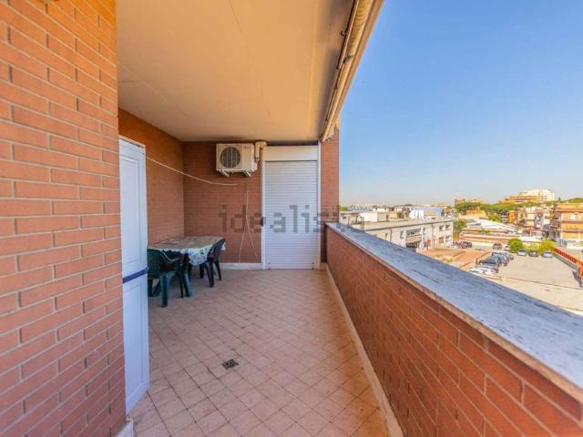 Appartamento in vendita di 163 m² in Via Poseidone