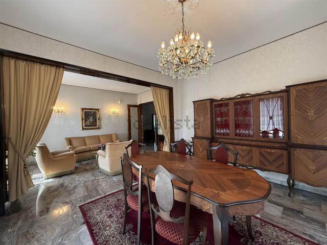 Appartamento in vendita di 163 m² in Via Panigale, 5