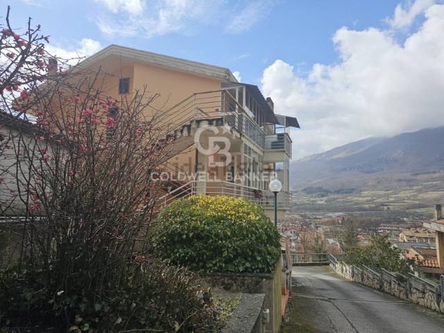Appartamento in vendita di 163 m² in Via Panoramica, 16