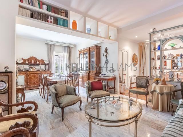 Appartamento in vendita di 163 m² in Via Rodolfo Benini