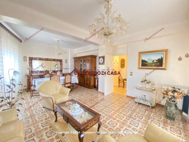 Appartamento in vendita di 164 m² in Via Cortese, 85