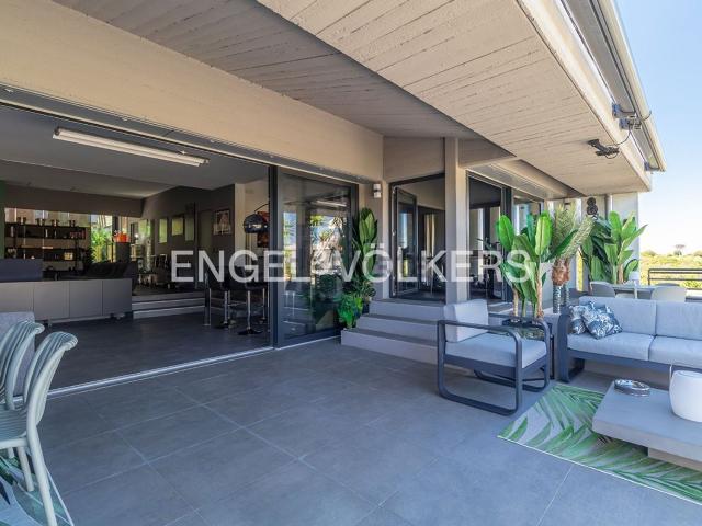 Appartamento in vendita di 164 m² in Via Calalzo